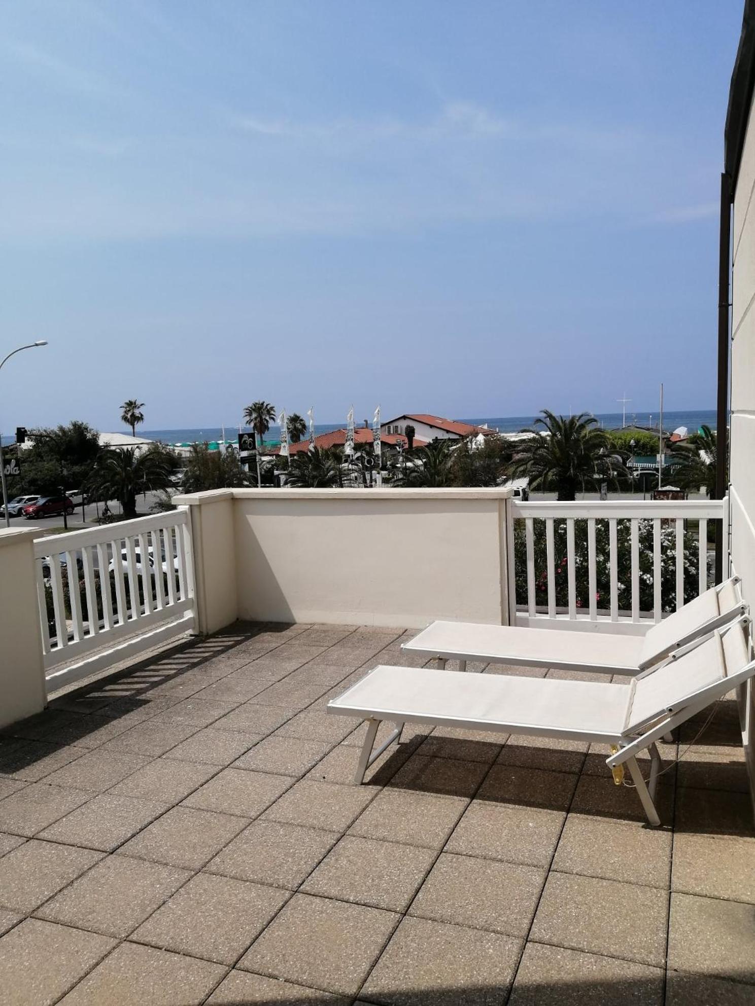 Hotel Oceano Marina di Pietrasanta Dış mekan fotoğraf